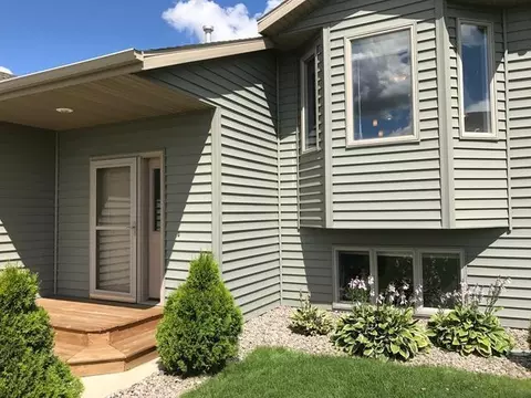 156 Dolan Dr, Lincoln, ND 58504 photo 2