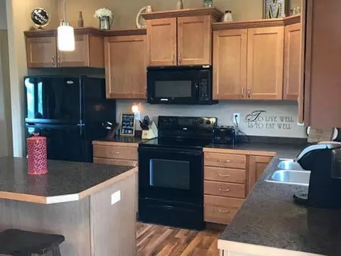 156 Dolan Dr, Lincoln, ND 58504 photo 5