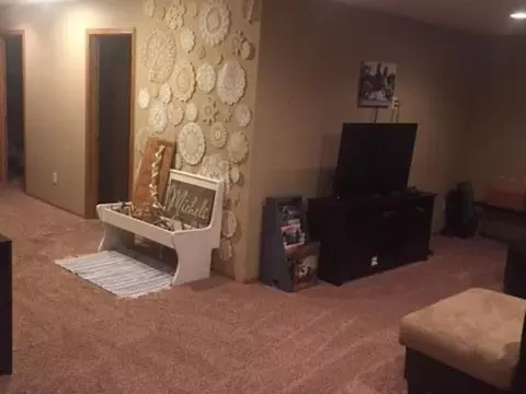 156 Dolan Dr, Lincoln, ND 58504 photo 34
