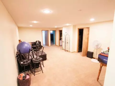 22 Custer Dr, Lincoln, ND 58504 photo 21
