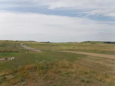 811 Keidel Trl, Mandan, ND 58554 photo 10