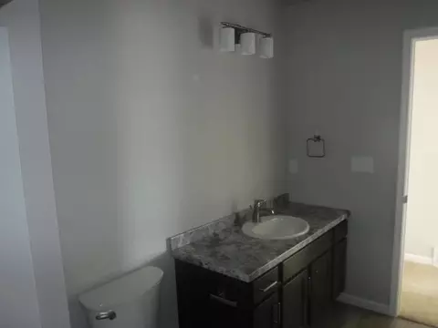 811 Keidel Trl, Mandan, ND 58554 photo 9