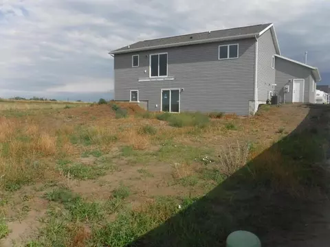 811 Keidel Trl, Mandan, ND 58554 photo 12