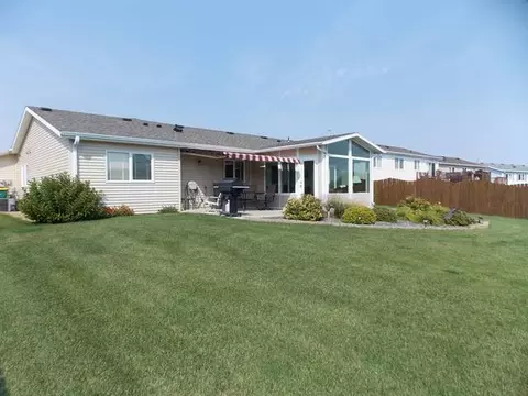 4505 Turnbow, Bismarck, ND 58503 photo 2