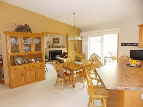 4505 Turnbow, Bismarck, ND 58503 photo 6