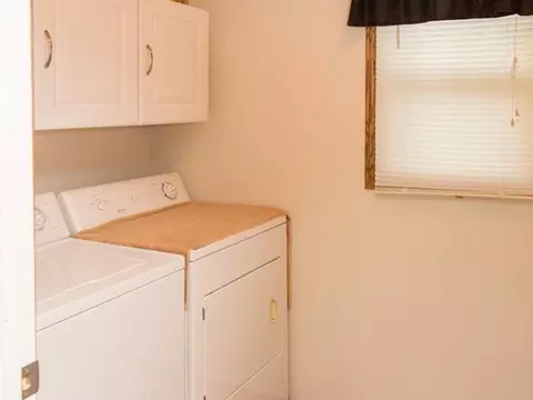 801 3rd St SW, Mandan, ND 58554 photo 4