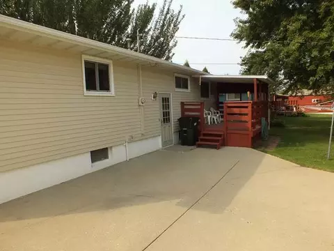 320 Turnpike Ave E, Bismarck, ND 58501 photo 3