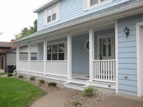 3604 Hackberry St, Bismarck, ND 58503 photo 3