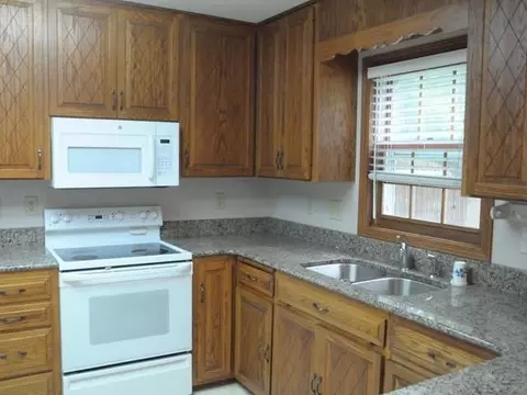 3604 Hackberry St, Bismarck, ND 58503 photo 29