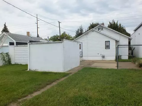 202 7 Ave SW, Mandan, ND 58554 photo 3