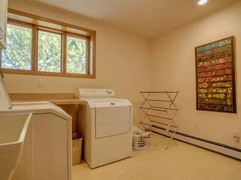 1225 E Coulee Rd, Bismarck, ND 58503 photo 19
