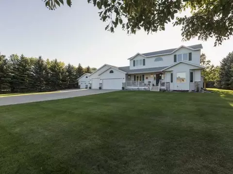 9440 Oak Dr, Bismarck, ND 58503 photo 35