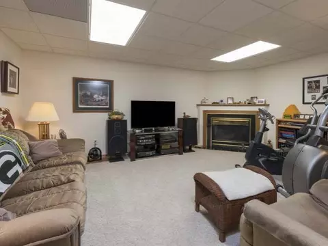 9440 Oak Dr, Bismarck, ND 58503 photo 23