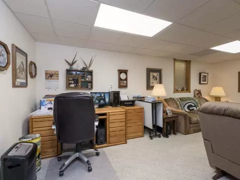 9440 Oak Dr, Bismarck, ND 58503 photo 22