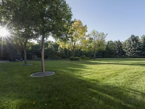 9440 Oak Dr, Bismarck, ND 58503 photo 26