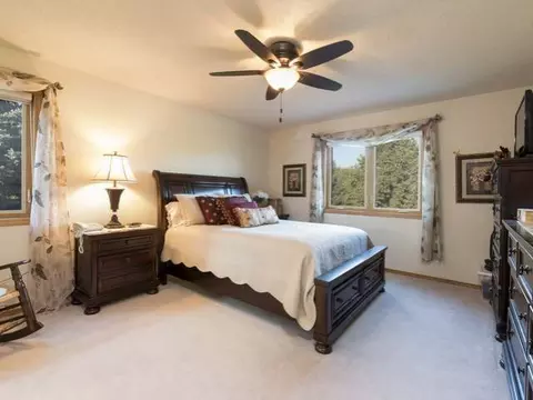9440 Oak Dr, Bismarck, ND 58503 photo 13