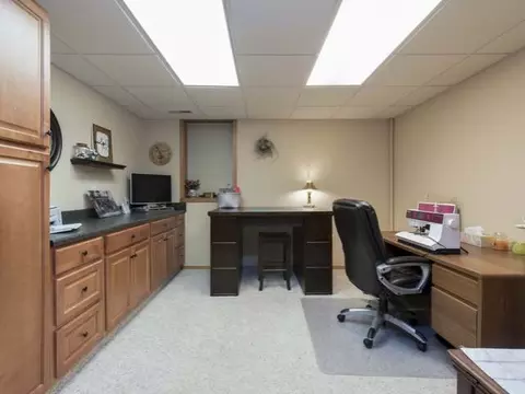 9440 Oak Dr, Bismarck, ND 58503 photo 19
