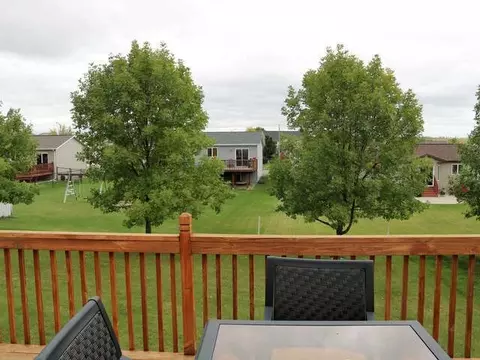 4326 Turnbow, Bismarck, ND 58503 photo 9