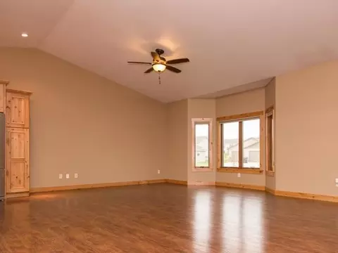 4909 Pumice Lp, Bismarck, ND 58503 photo 4