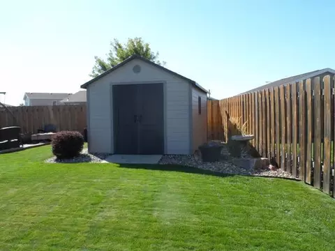 4525 Chamberlain Dr, Bismarck, ND 58504 photo 19