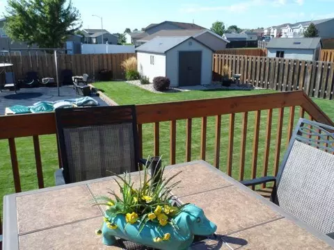 4525 Chamberlain Dr, Bismarck, ND 58504 photo 7