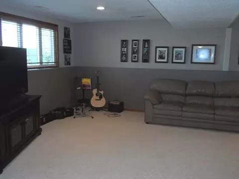 4525 Chamberlain Dr, Bismarck, ND 58504 photo 22