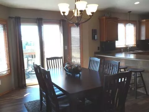 4525 Chamberlain Dr, Bismarck, ND 58504 photo 6