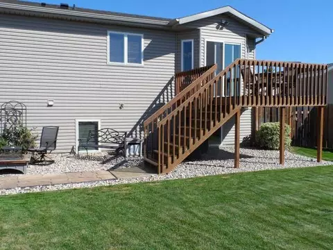 4525 Chamberlain Dr, Bismarck, ND 58504 photo 17