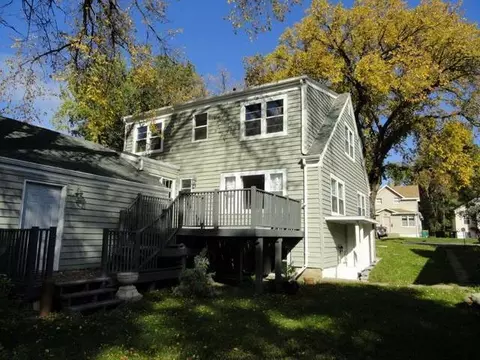207 B Ave E, Bismarck, ND 58501 photo 2
