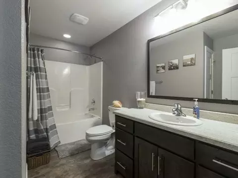 4307 Opal Dr, Bismarck, ND 58503 photo 4