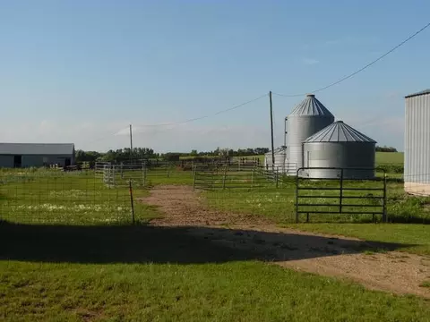 5115 50th Ave SE, Streeter, ND 58483 photo 16