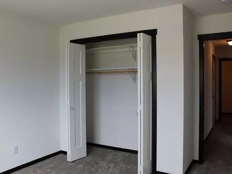 315 Irvine Lp, Bismarck, ND 58504 photo 11