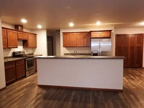 235 Irvine Lp, Bismarck, ND 58504 photo 3