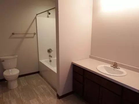 235 Irvine Lp, Bismarck, ND 58504 photo 7