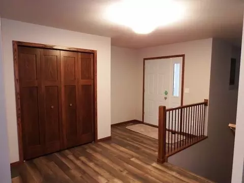 235 Irvine Lp, Bismarck, ND 58504 photo 2