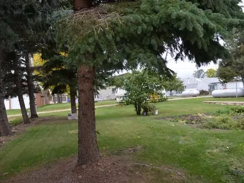 417 3rd Ave NW, Beulah, ND 58523 photo 16