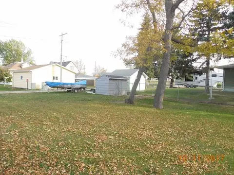 523 Eggert St, Turtle Lake, ND 58575 photo 12