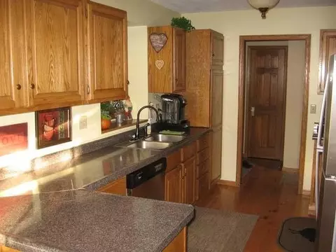 3111 Crocus Ave, Bismarck, ND 58501 photo 6