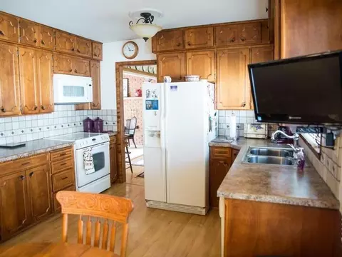 800 Custer Dr, Mandan, ND 58554 photo 8