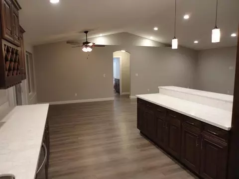 302 Will Ct SE, Mandan, ND 58554 photo 8