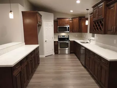 302 Will Ct SE, Mandan, ND 58554 photo 6