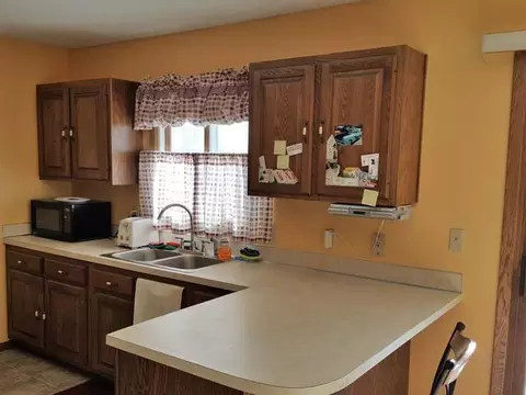 103 Versailles Ave, Bismarck, ND 58504 photo 5