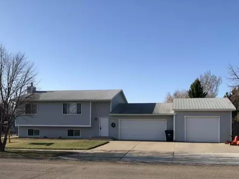 103 Versailles Ave, Bismarck, ND 58504 photo 16