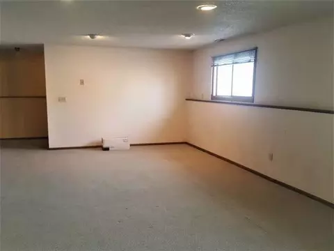 103 Versailles Ave, Bismarck, ND 58504 photo 8