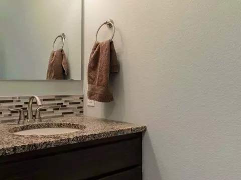 3925 Clairmont Rd, Bismarck, ND 58503 photo 23