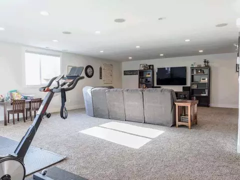 3925 Clairmont Rd, Bismarck, ND 58503 photo 44