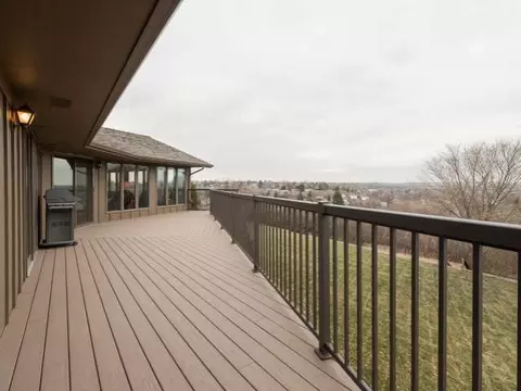 500 9 Ave NW, Mandan, ND 58554 photo 2