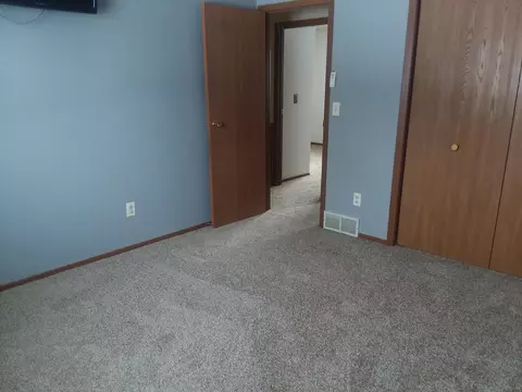 51 Custer Dr, Lincoln, ND 58504 photo 17
