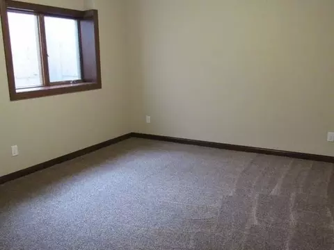 1423 Pin Oak Lp, Bismarck, ND 58501 photo 29