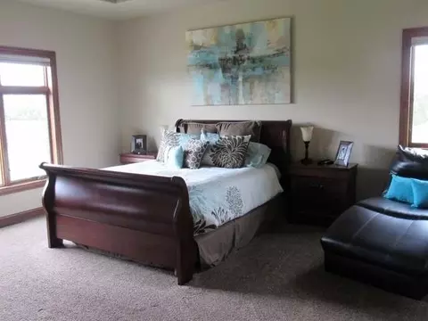 1423 Pin Oak Lp, Bismarck, ND 58501 photo 25